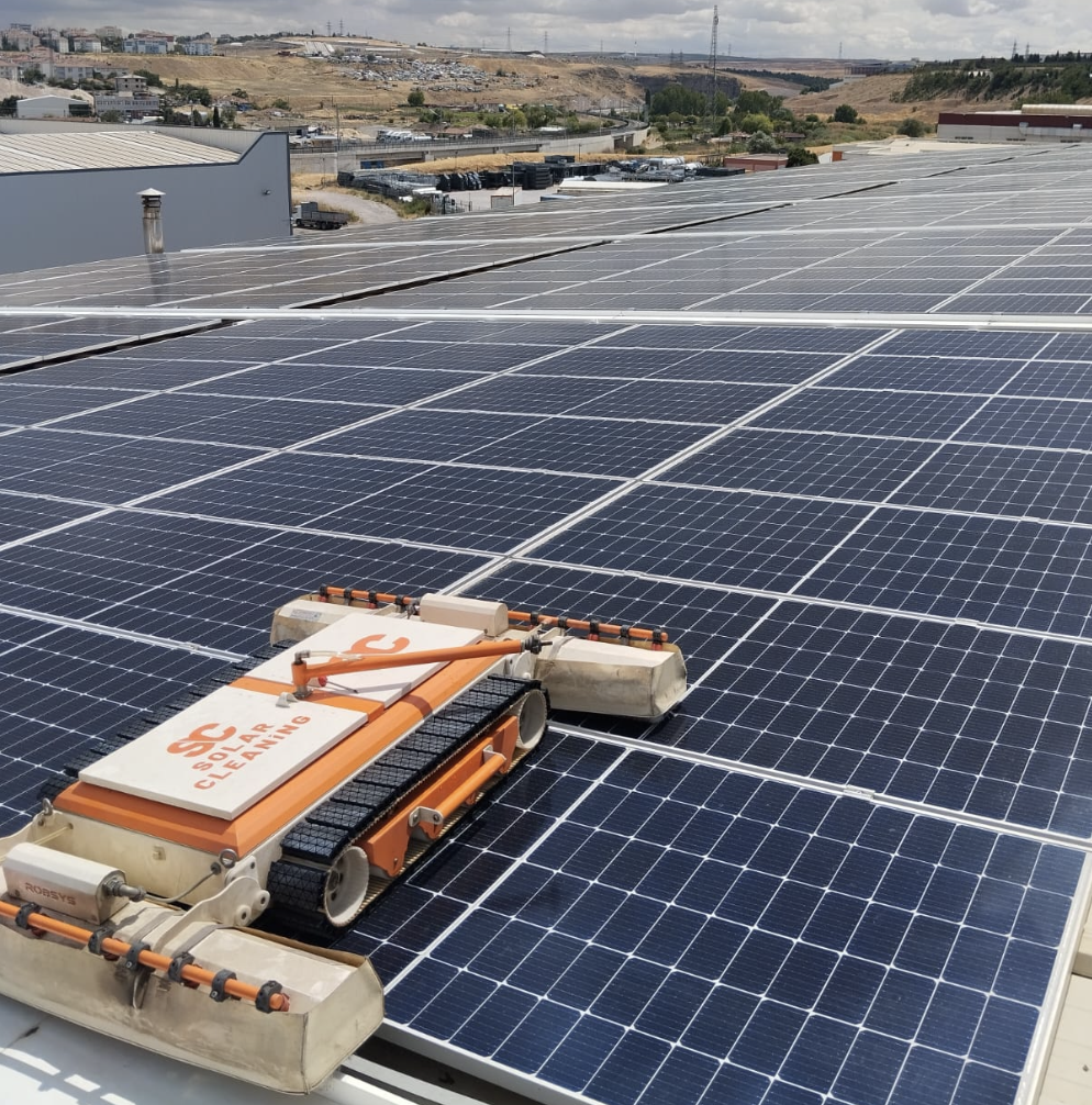 Güneş Paneli Robotik Temizlik